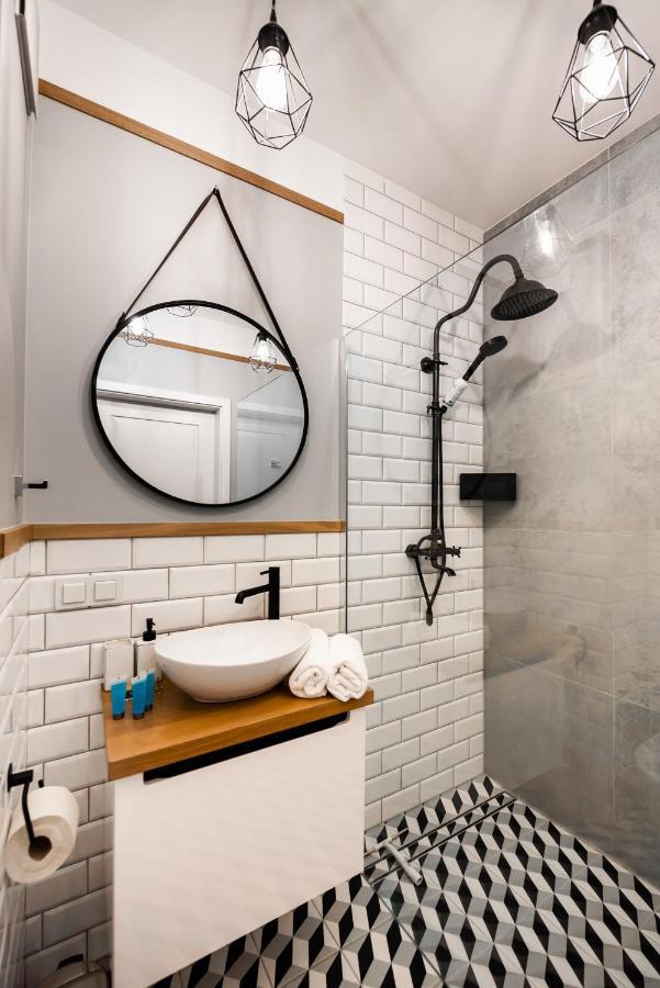 Grzybowska Luxury Apartment Varşova Dış mekan fotoğraf